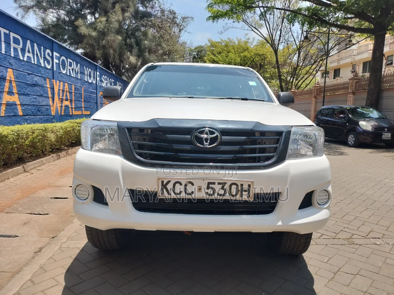 Toyota Hilux 2014 White