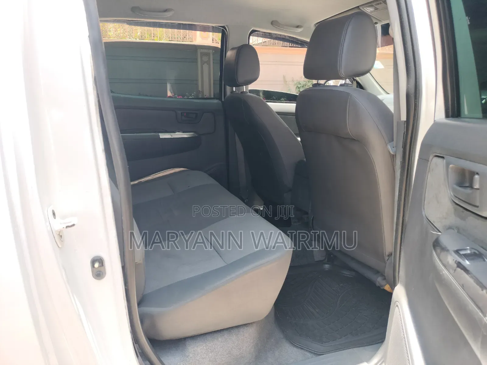 Toyota Hilux 2014 White