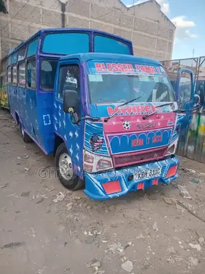Isuzu NQR 2008 Blue