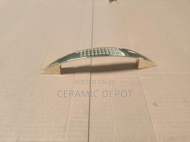 Handle-2856-96(Ksh 30) - main view