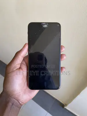 Apple iPhone 11 Pro Max 64 GB Gold
