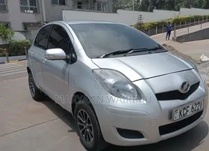 Toyota Vitz 1.0 FWD 5dr 2008 Silver