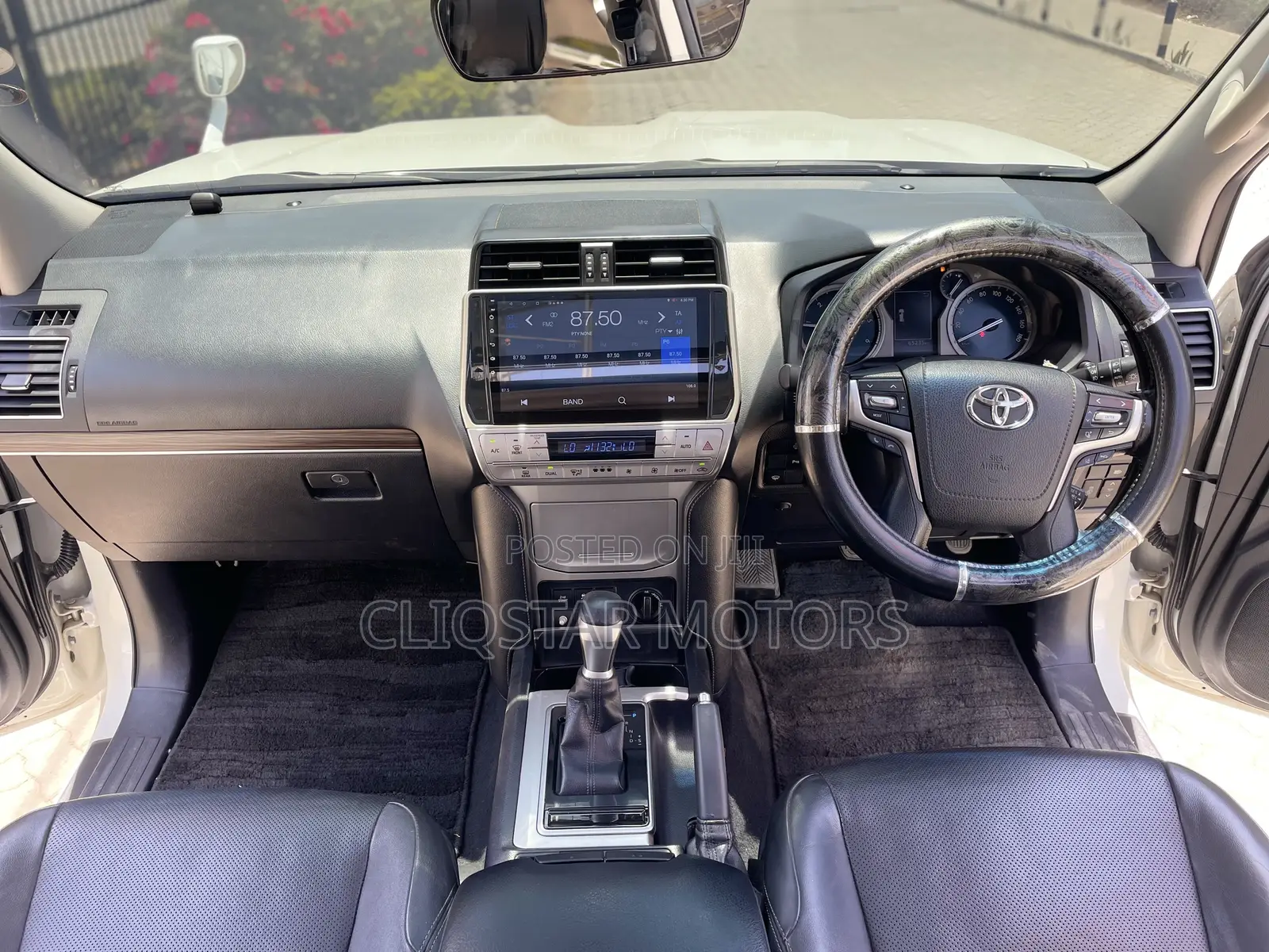 Toyota Land Cruiser Prado 2.8 2019 White