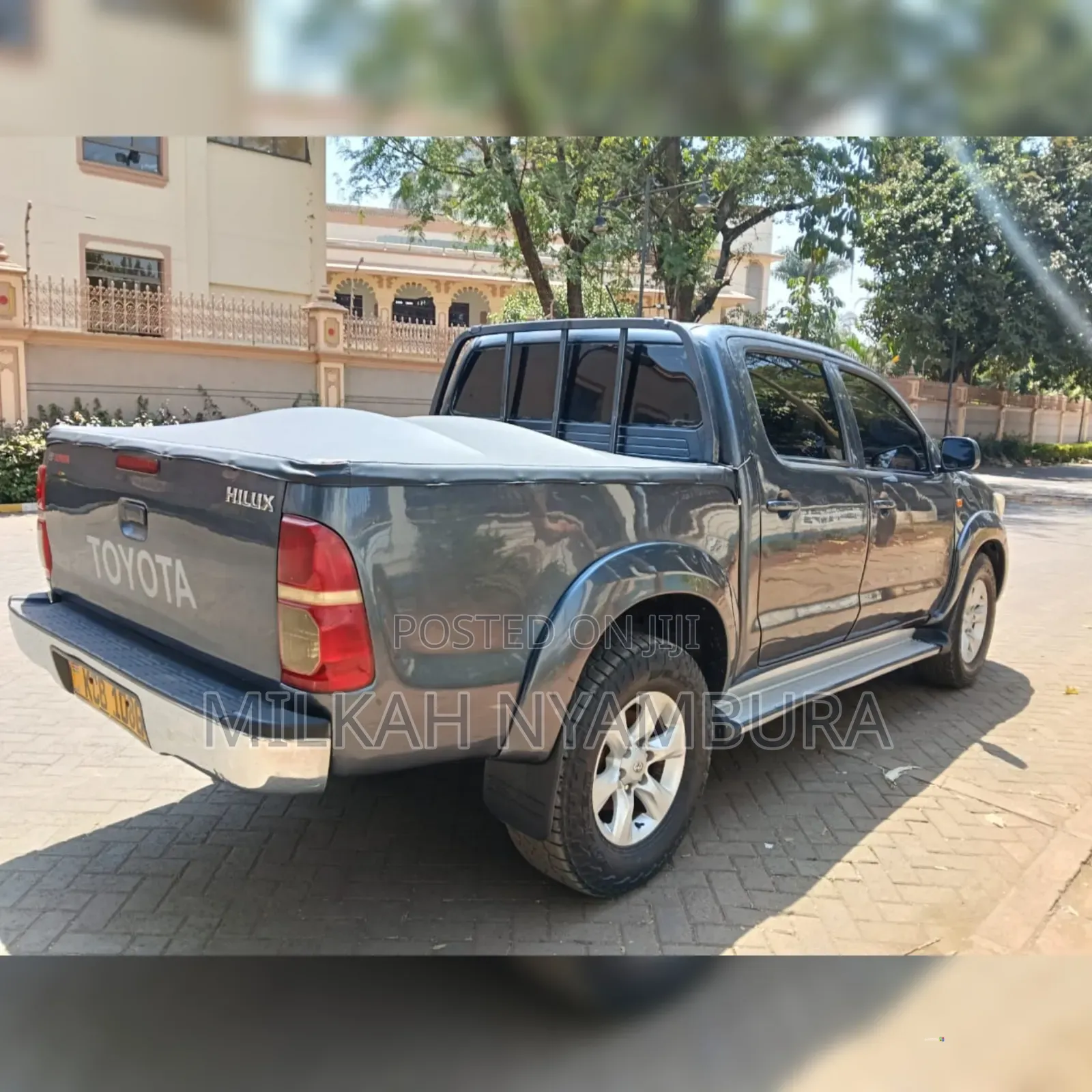 Toyota Hilux 2014 Gray