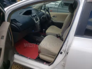 Toyota Vitz 2013 White