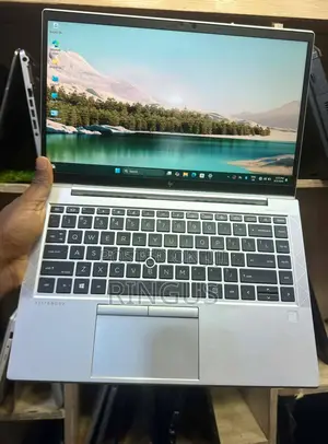 New Laptop HP EliteBook 840 G8 16GB Intel Core i7 SSD 512GB