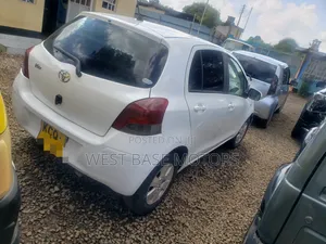 Toyota Vitz 2013 White