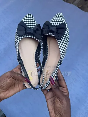 Ladies Slip on Flats
