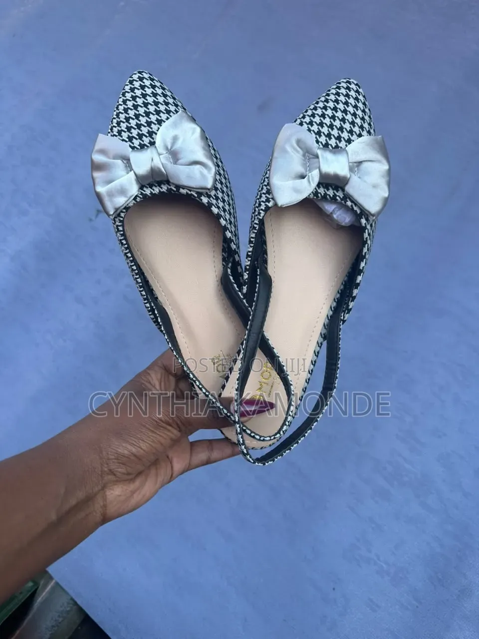 Ladies Slip on Flats