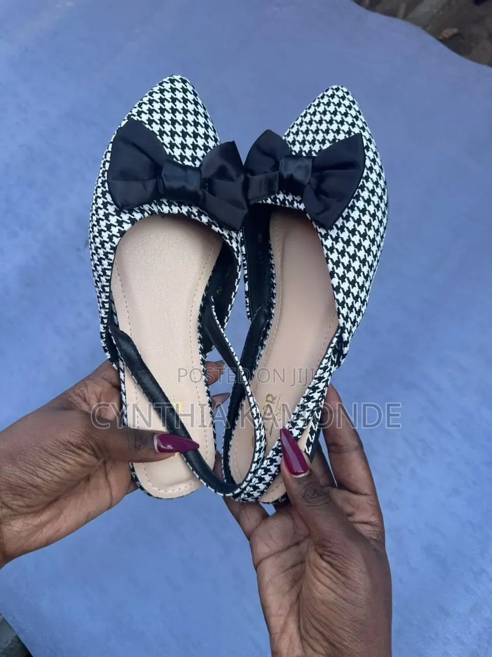 Ladies Slip on Flats