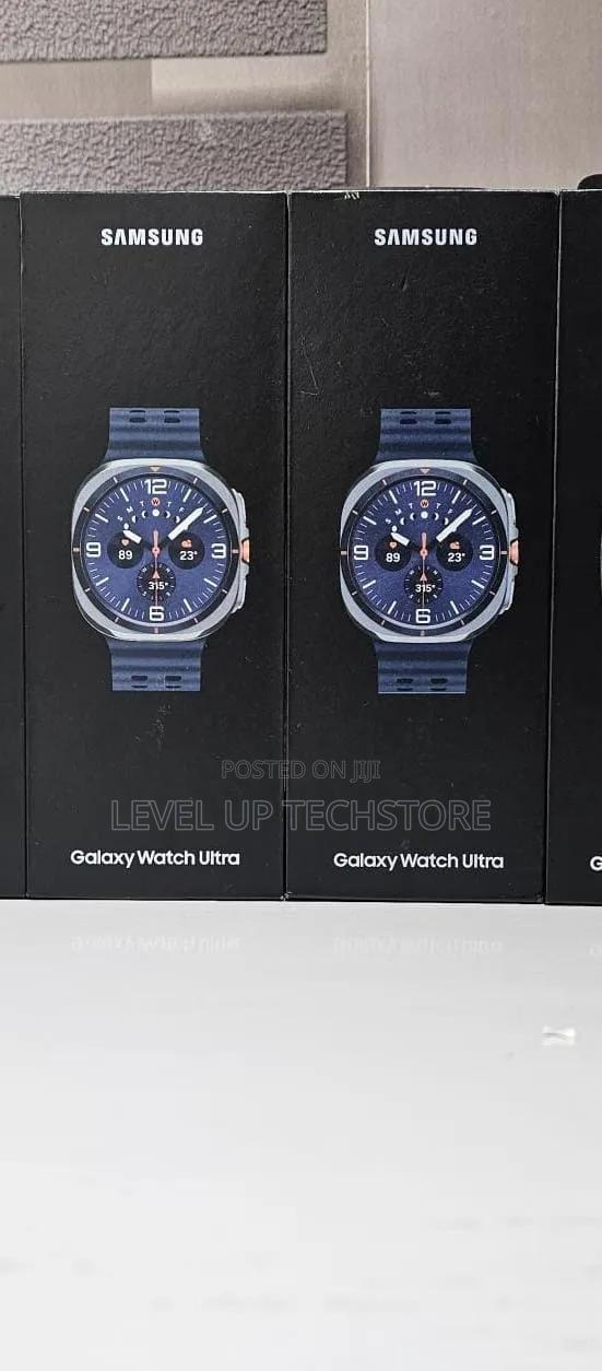 Samsung Galaxy Watch Ultra Blue