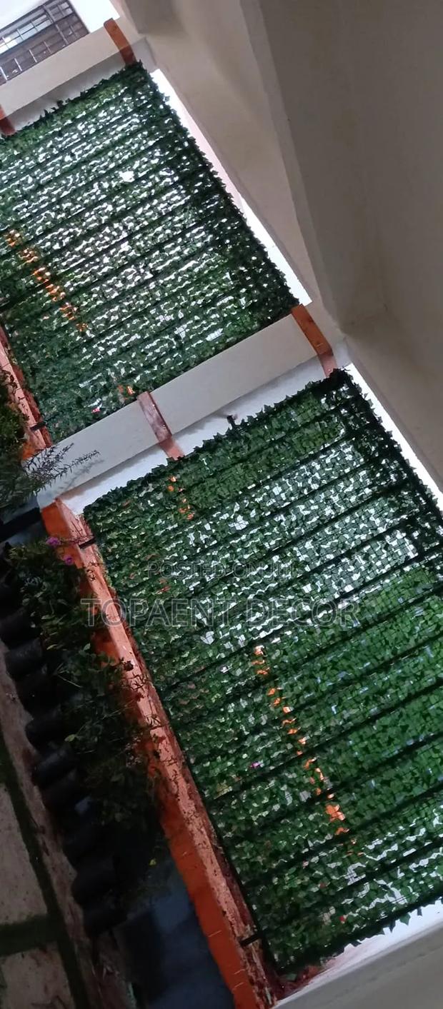 Artificial Leaf Compound Fence - main view