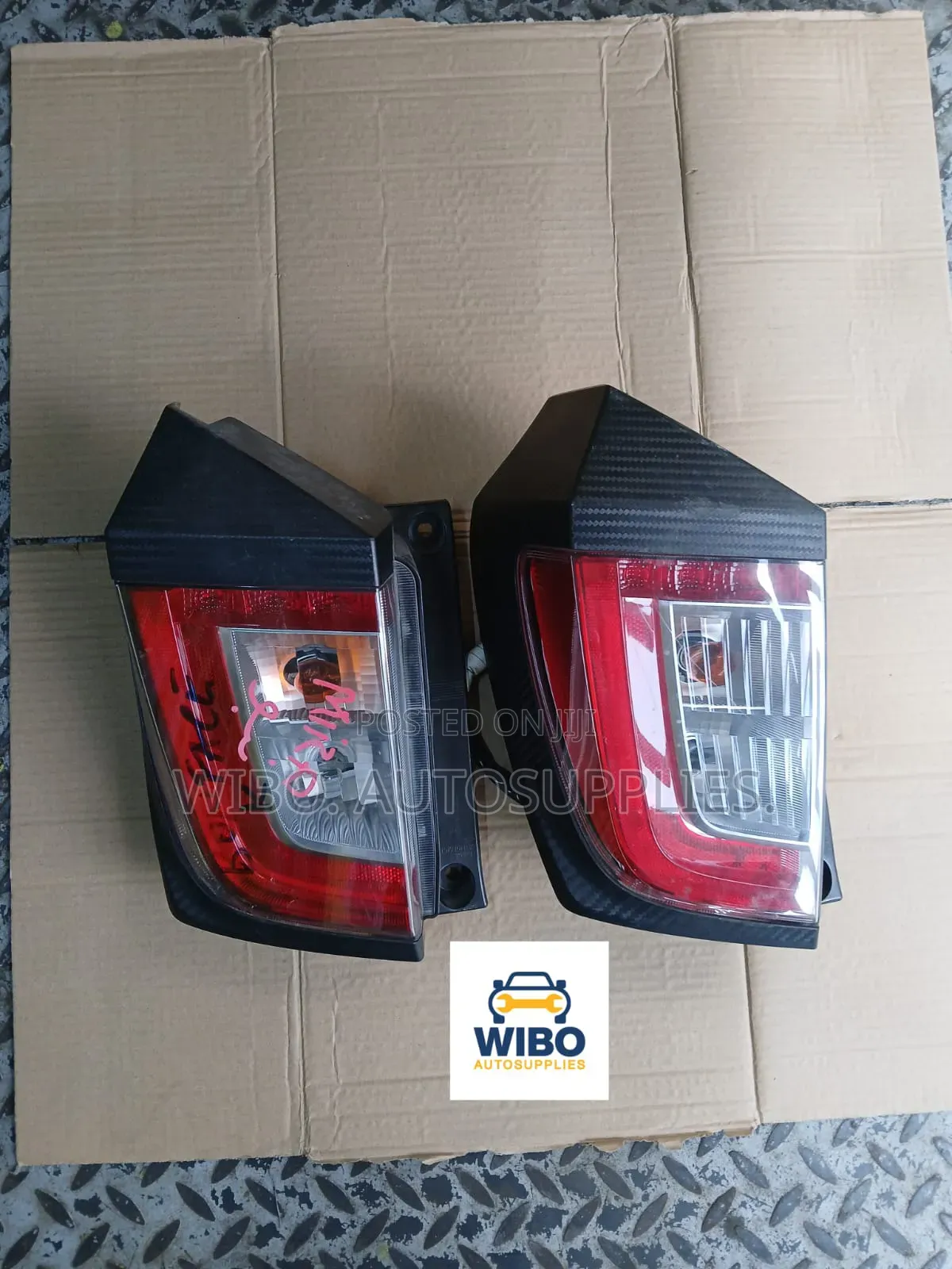 Daihatsu Mira Eis 2018 Taillights