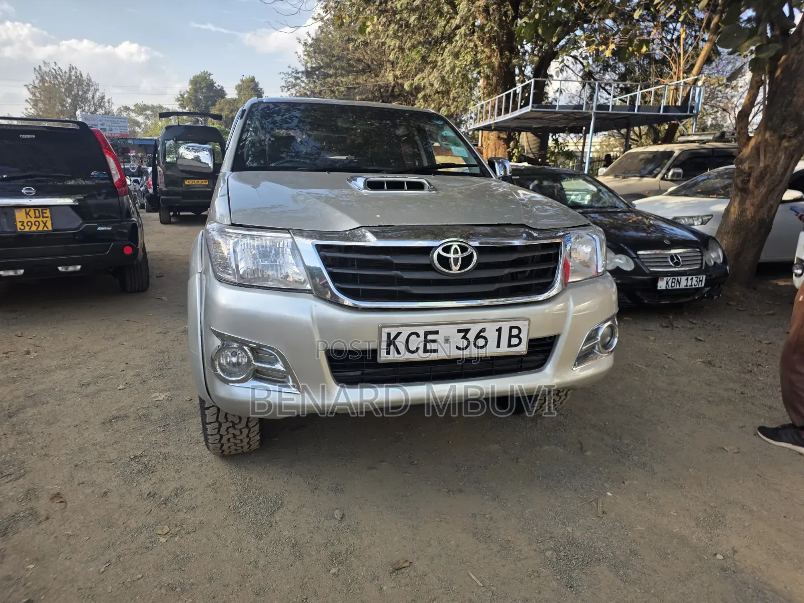 Toyota Hilux 2010 Silver