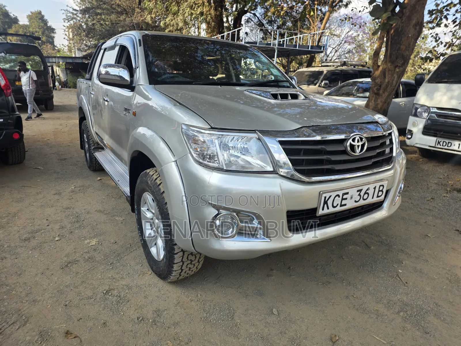Toyota Hilux 2010 Silver