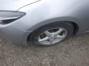 Mazda Axela 2019 Silver
