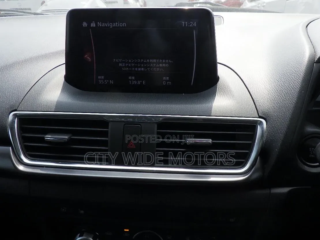 Mazda Axela 2019 White