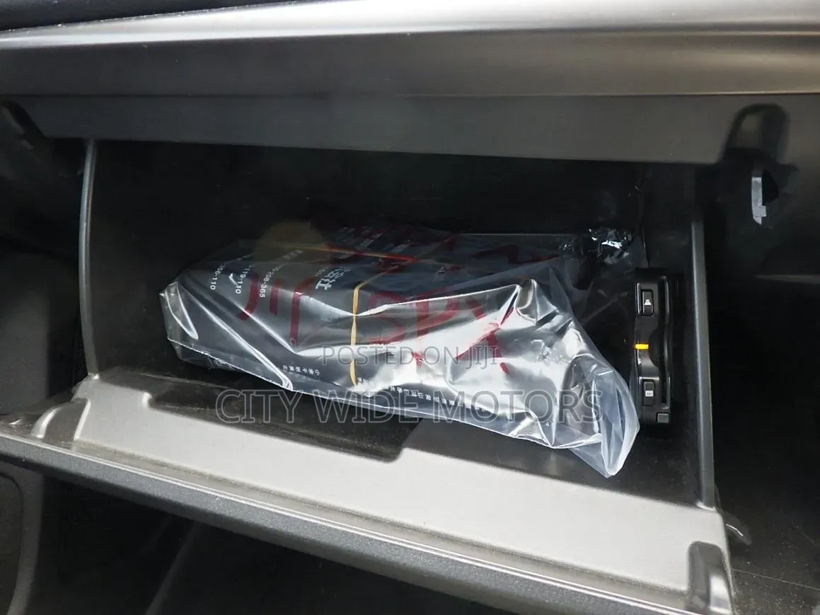 Mazda Axela 2019 White