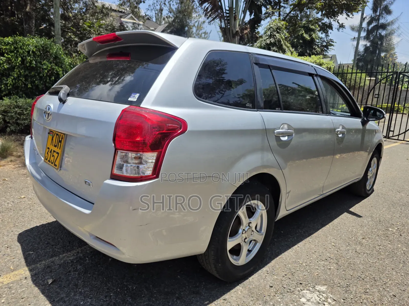 Toyota Corolla Fielder 2015 Silver