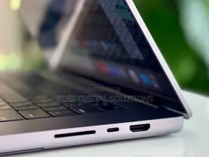Laptop Apple MacBook Pro 2021 M1 32GB Apple M1 SSD 1T