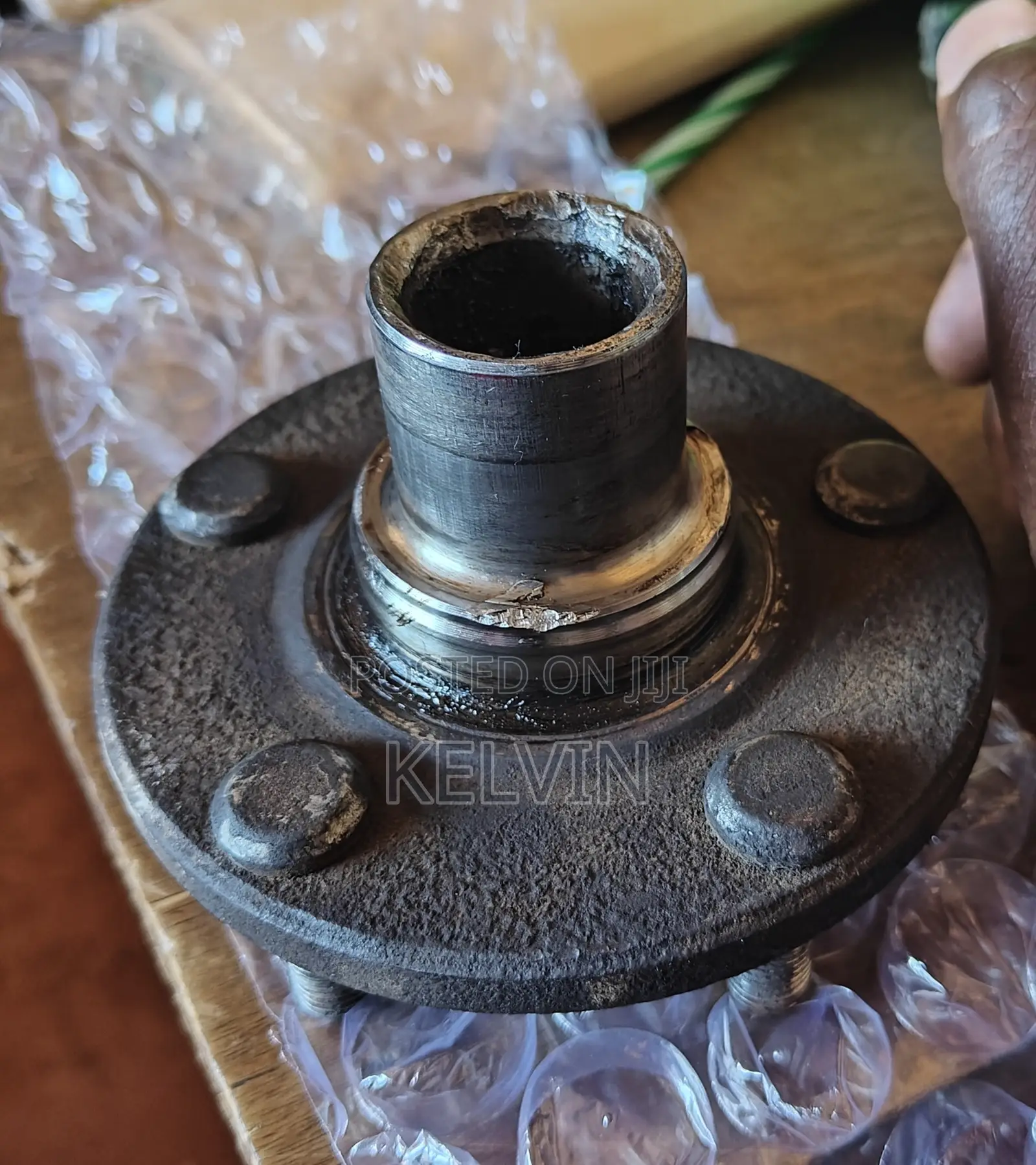 Premio Nyoka Front Wheel Outer Hub