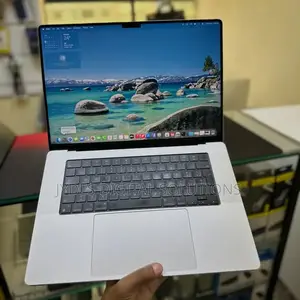 Laptop Apple MacBook Pro 2021 M1 32GB Apple M1 SSD 1T