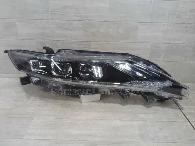 Toyota Harrier Headlight 2014+ HNo.147 Available