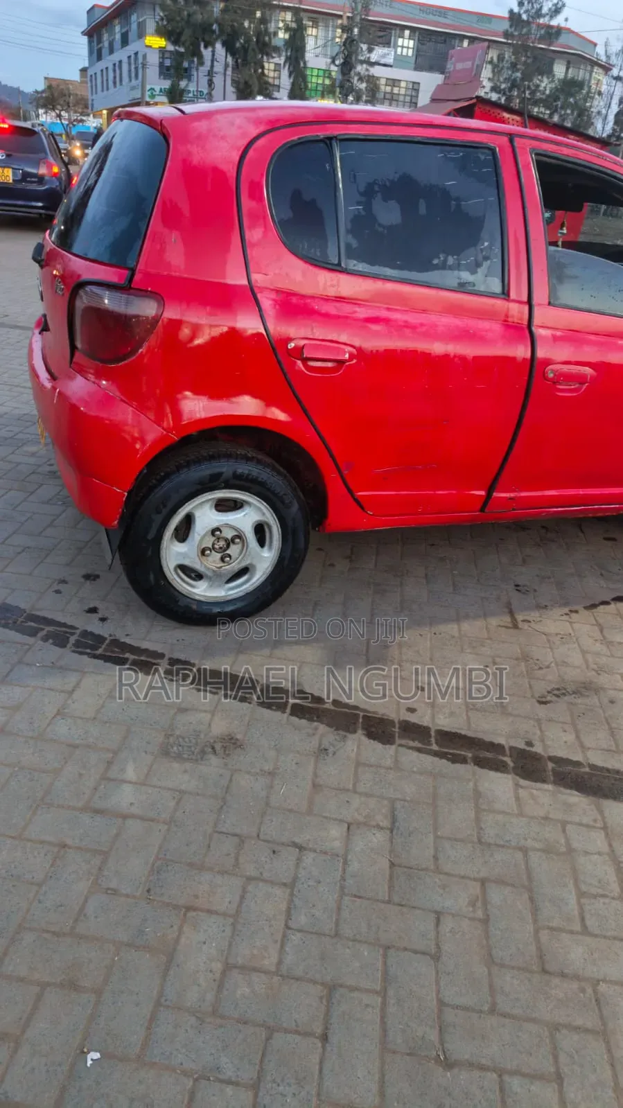 Toyota Vitz 1999 Red