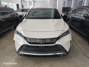 Toyota Harrier 2.0 2020 White