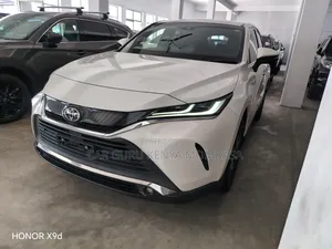Toyota Harrier 2.0 2020 White