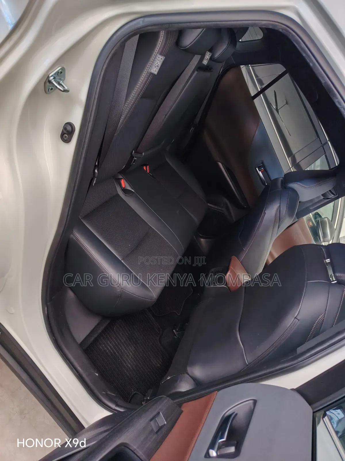 Toyota Harrier 2.0 2020 White