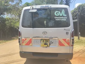 Toyota HiAce 2016 Silver