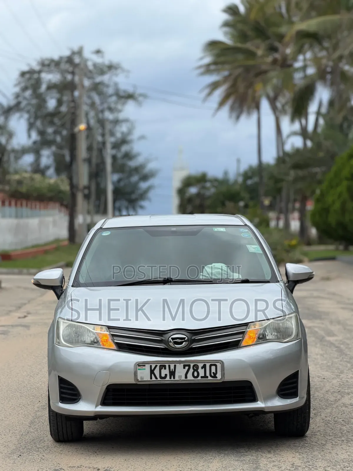 Toyota Axio 2013 Silver