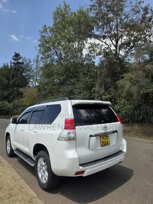 Toyota Land Cruiser Prado 2011 White