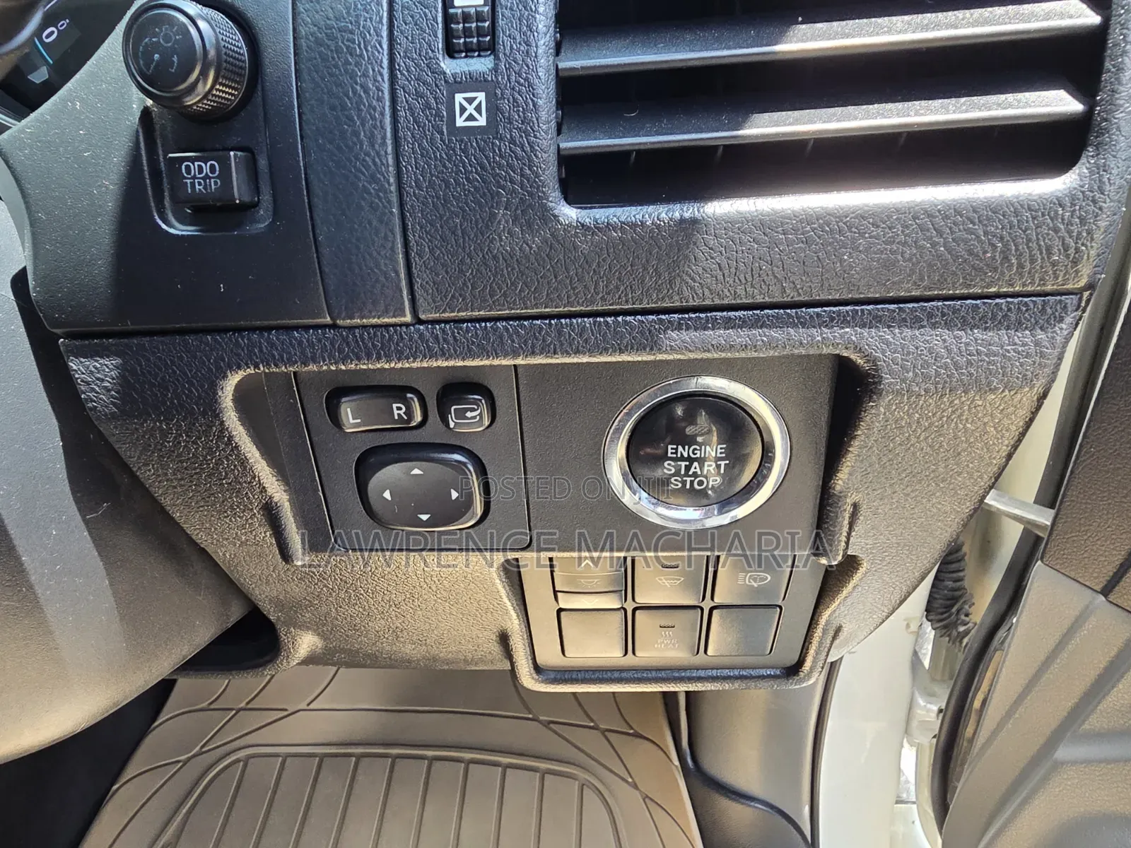 Toyota Land Cruiser Prado 2011 White