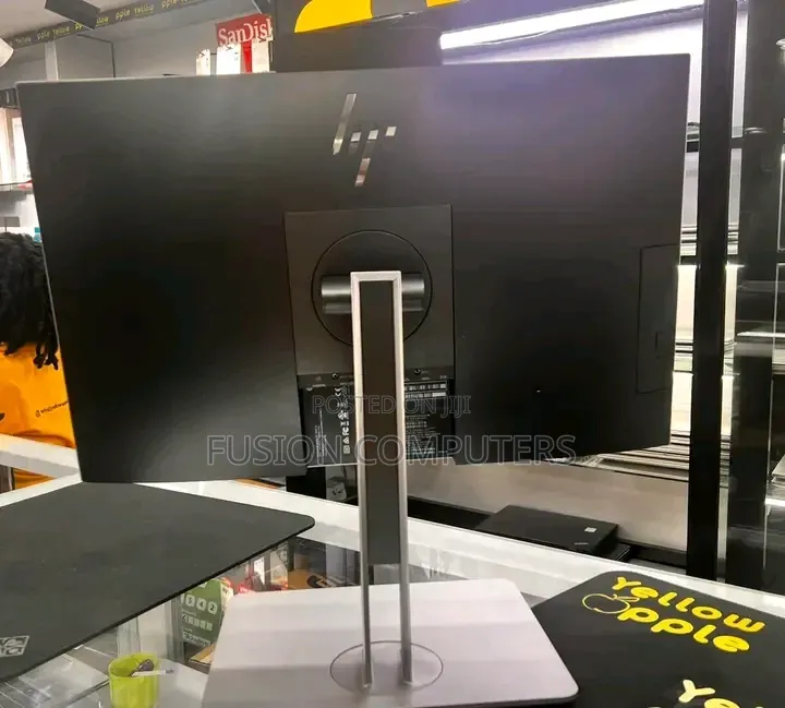 Desktop Computer HP EliteOne 800 8GB Intel SSD 256GB