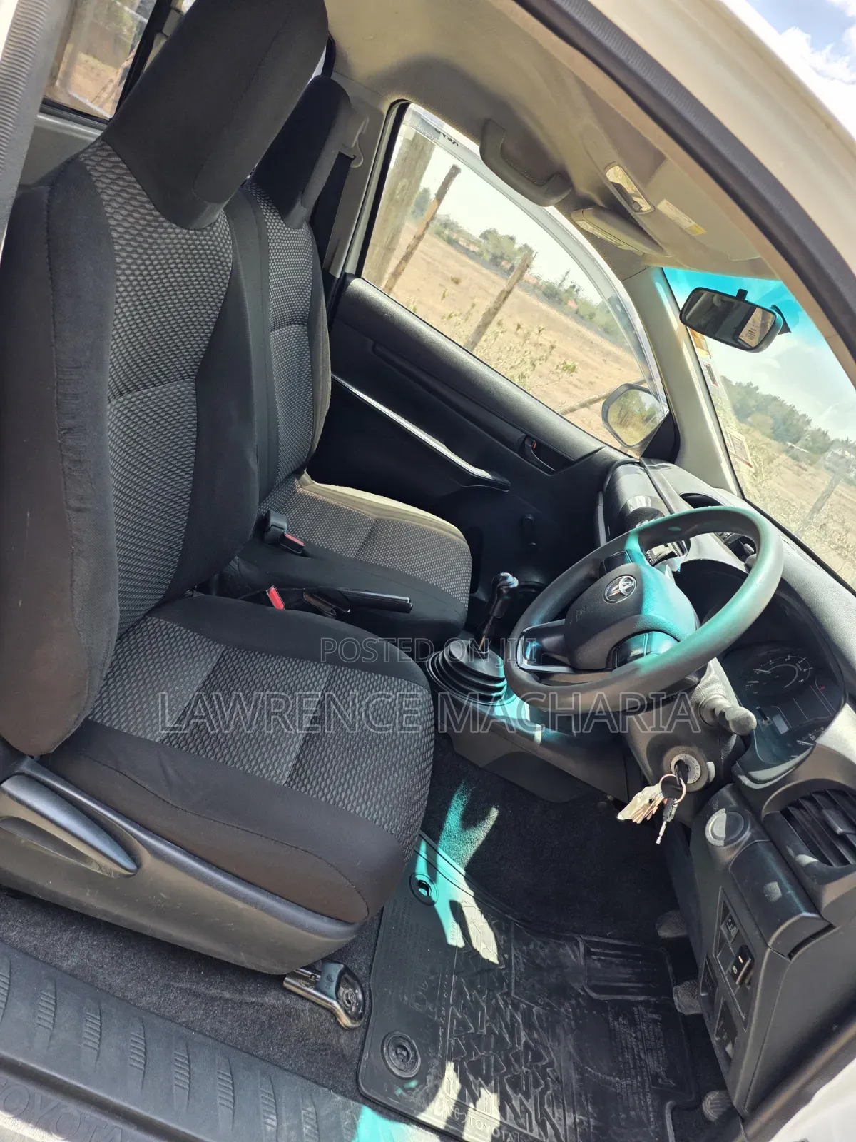 Toyota Hilux 2019 White