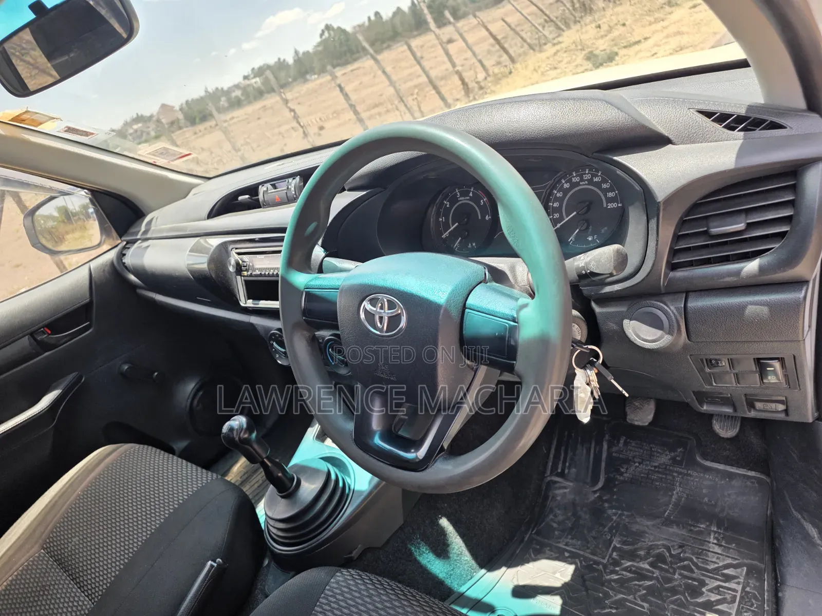 Toyota Hilux 2019 White