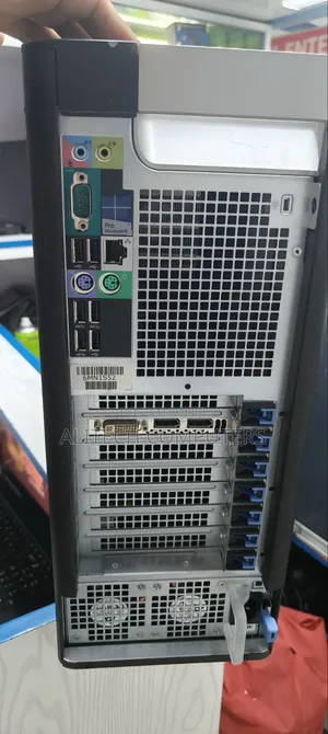 Desktop Computer Dell Precision 5810 18GB Intel Xeon HDD 1T