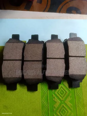 Genuine KD 2746 04466-28030 Brake Pads