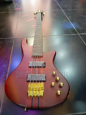 Christian Heritage 5 Strings Bass Quitar