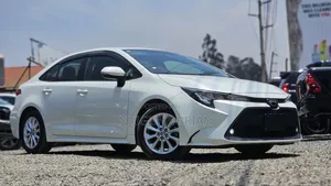 Toyota Corolla L 2020 White