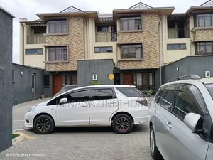 4bdrm Townhouse / Terrace in Syokimu, Gateway Mall Area for rent