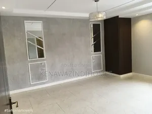 4bdrm Townhouse / Terrace in Syokimu, Gateway Mall Area for rent