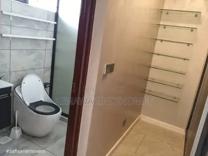 4bdrm Townhouse / Terrace in Syokimu, Gateway Mall Area for rent