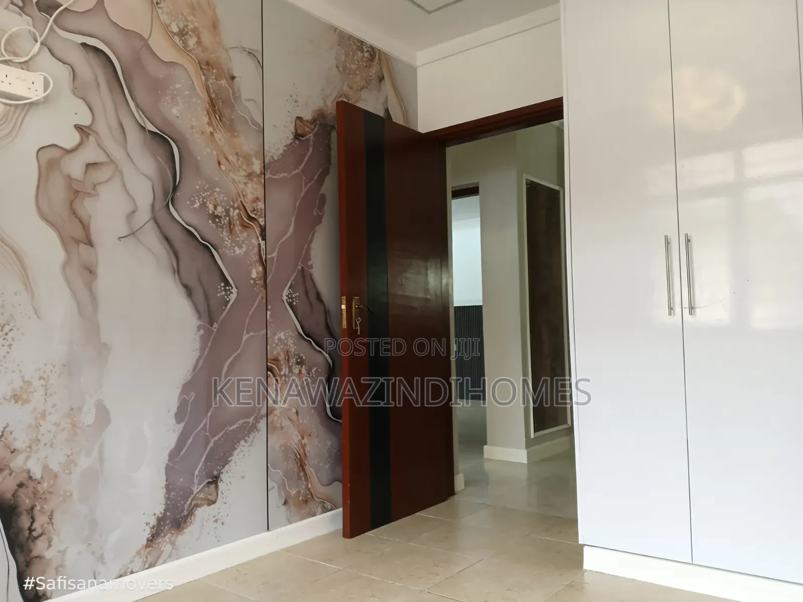 4bdrm Townhouse / Terrace in Syokimu, Gateway Mall Area for rent