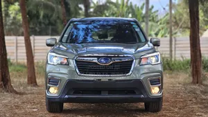 Subaru Forester Base AWD 2019 Green
