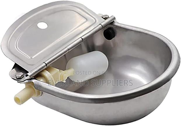 Rust-Resistant Design Stainless Cow Drinker - main view