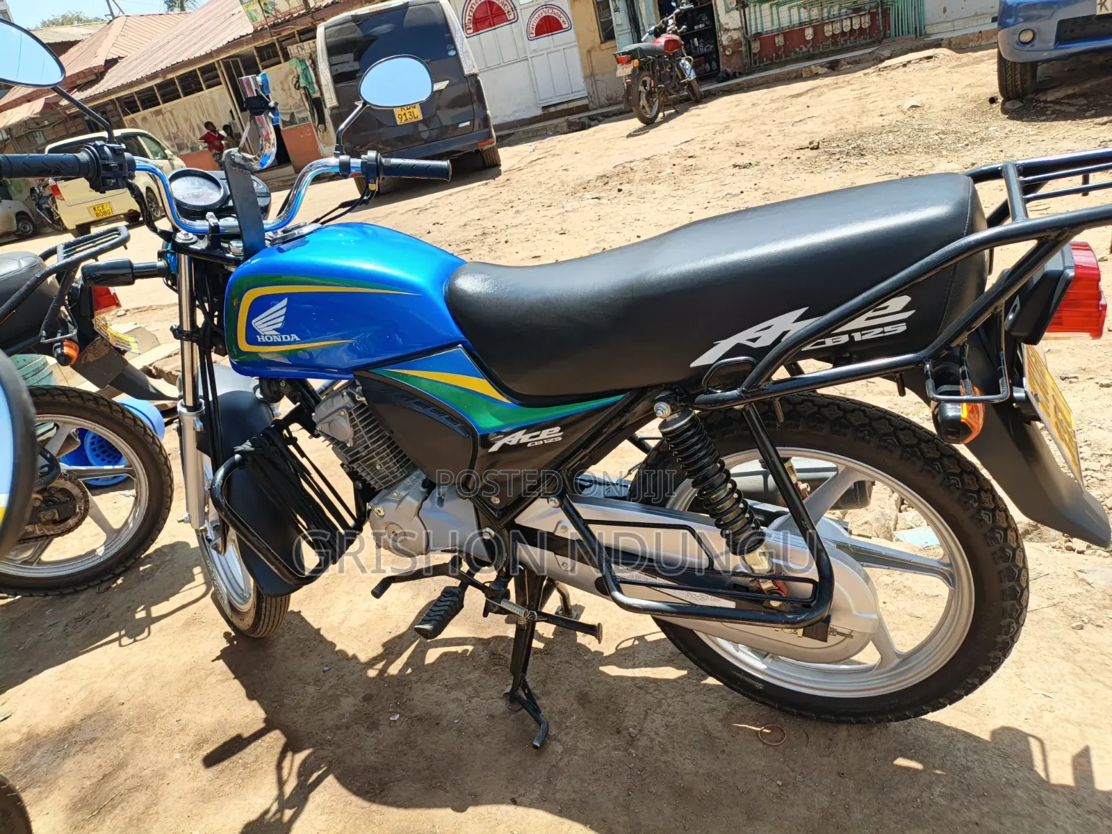 Honda CB 2023 Blue
