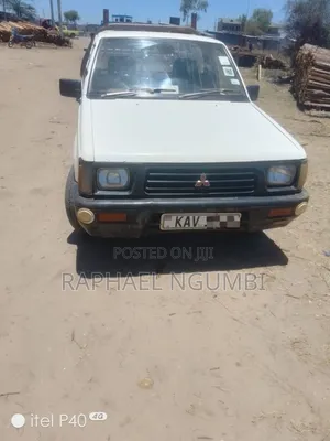 Mitsubishi L200 2000 White